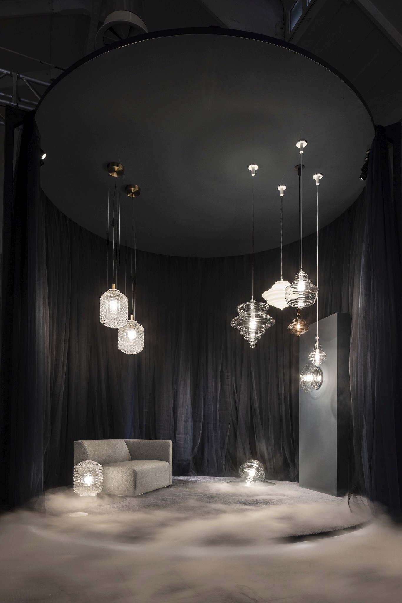 JanskyDundera pro Lasvit | Milano Design Week 2022 | Foto Lukáš Pelech